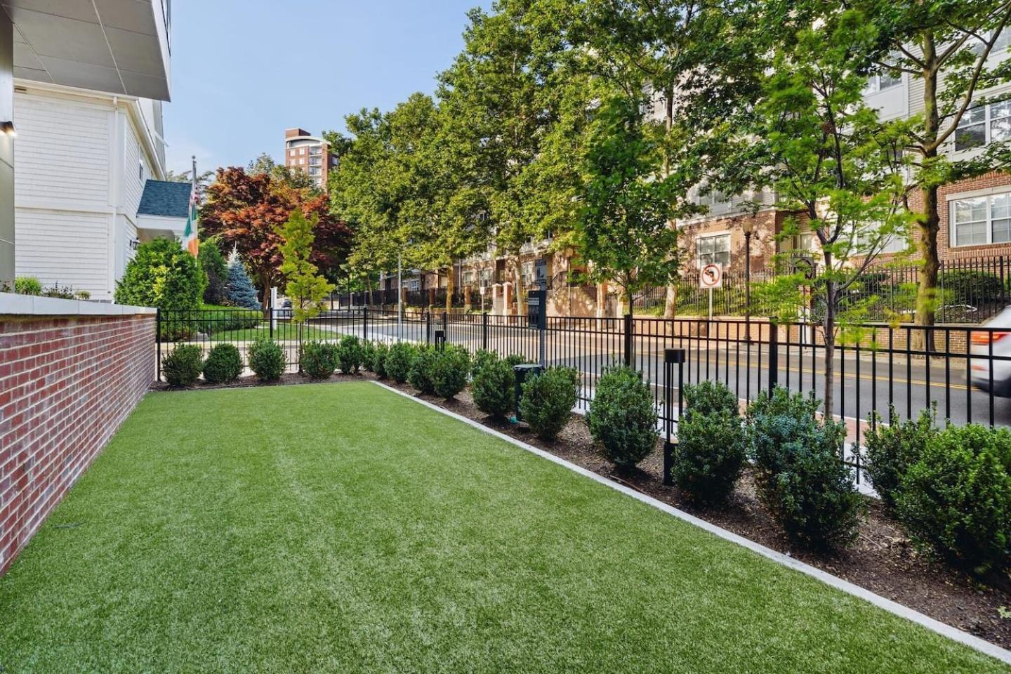 Luxury Apartments By Hyatus At The Asher Stamford Exterior photo