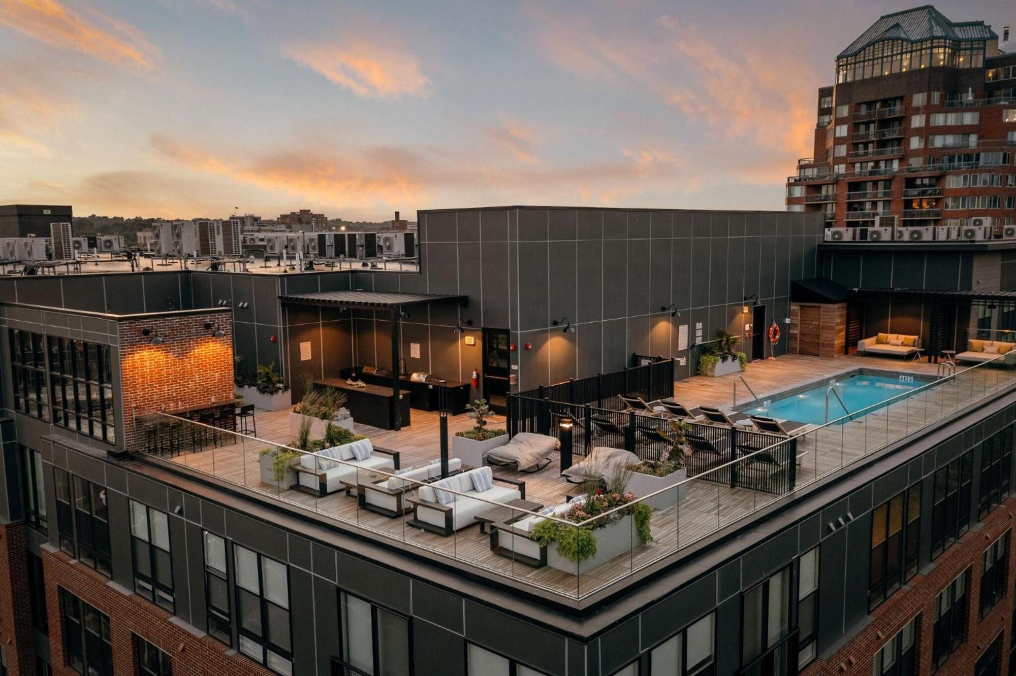 Luxury Apartments By Hyatus At The Asher Stamford Exterior photo
